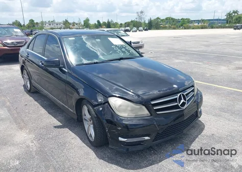 2014 Mercedes-Benz C 250 Luxury/Sport из США, поврежденный, VIN WDDGF4HB7ER314537